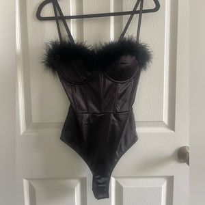 FEATHER BODY SUIT